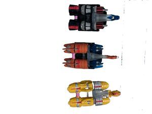 Star Wars Micro Machine Lot of 3 Star Wars, Pod Racers extra pilots